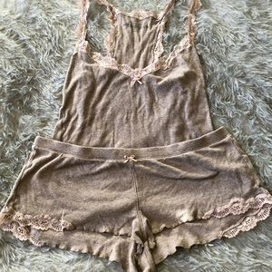 ❤️ Victoria’s Secret PJ’s Washed but never worn.🎀